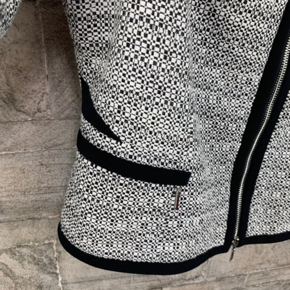 White House Black Market CONTRAST TWEED JACKET - Picture 3 of 8